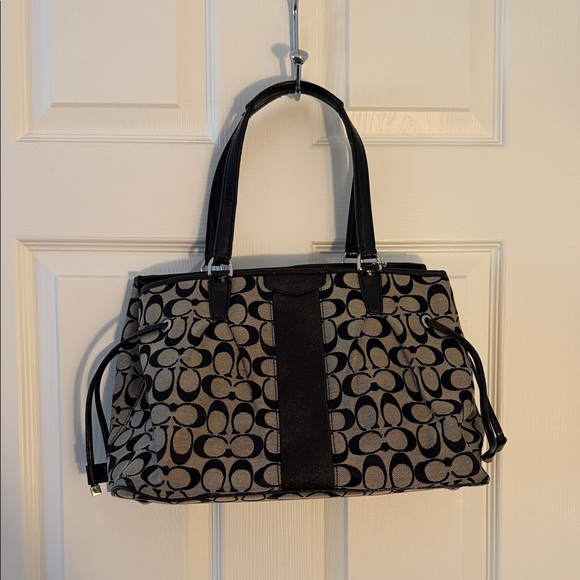 Authentic Coach Black and grey Signature Shoulder Bag - Picture 1 of 5